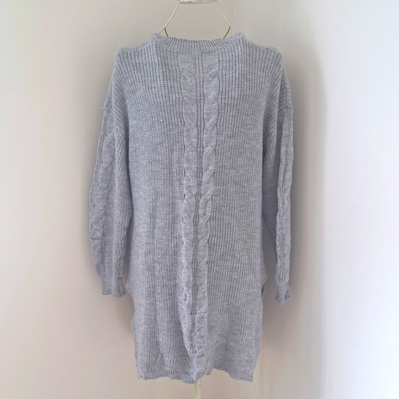 NWOT- Gray Cable Knit Women's Tunic Length Sweater, Size 1X. - Picture 6 of 7